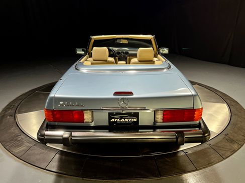 Used 1989 Mercedes-Benz 560 SL image 6