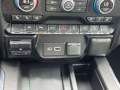 Used 2022 Chevrolet Silverado 1500 LTZ w/ LTZ Premium Package image 35