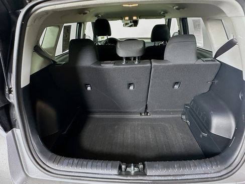 Used 2025 Kia Soul LX w/ LX Technology Package FWD image 26
