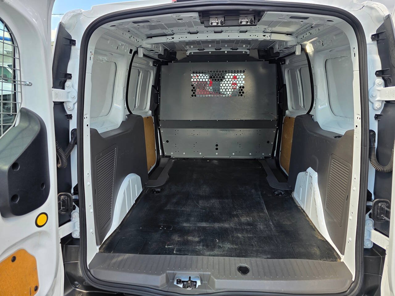 Used 2022 Ford Transit Connect XL FWD image 12