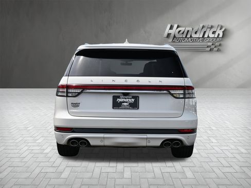 Used 2021 Lincoln Aviator Grand Touring w/ Equipment Group 302A AWD/4WD image 9