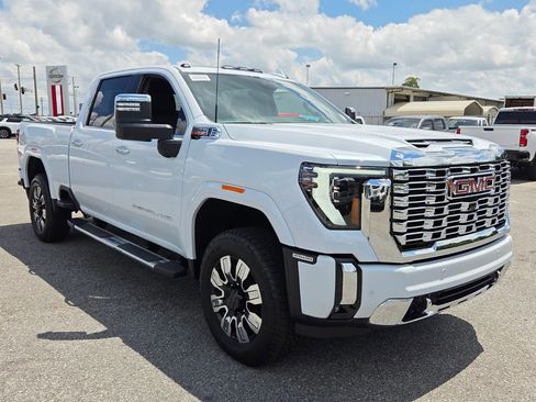 New 2026 GMC Sierra 2500 Denali w/ Denali Reserve Package AWD/4WD image 15