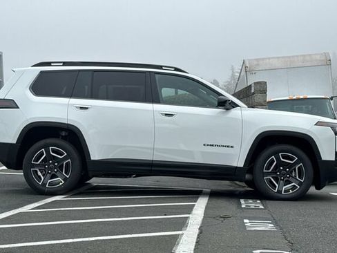 New 2026 Jeep Cherokee Limited AWD/4WD image 3
