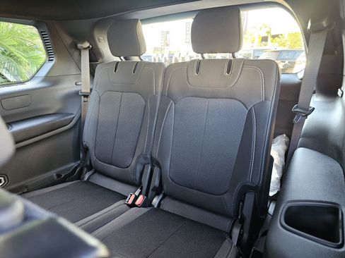 New 2025 Jeep Grand Cherokee L Laredo image 25