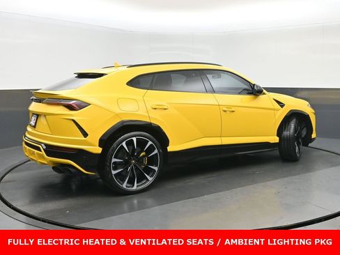 Used 2019 Lamborghini Urus image 3