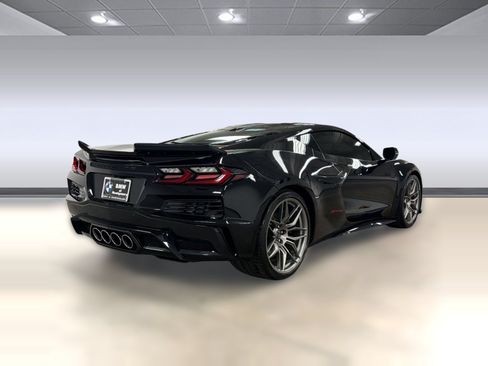 Used 2024 Chevrolet Corvette Z06 RWD image 7