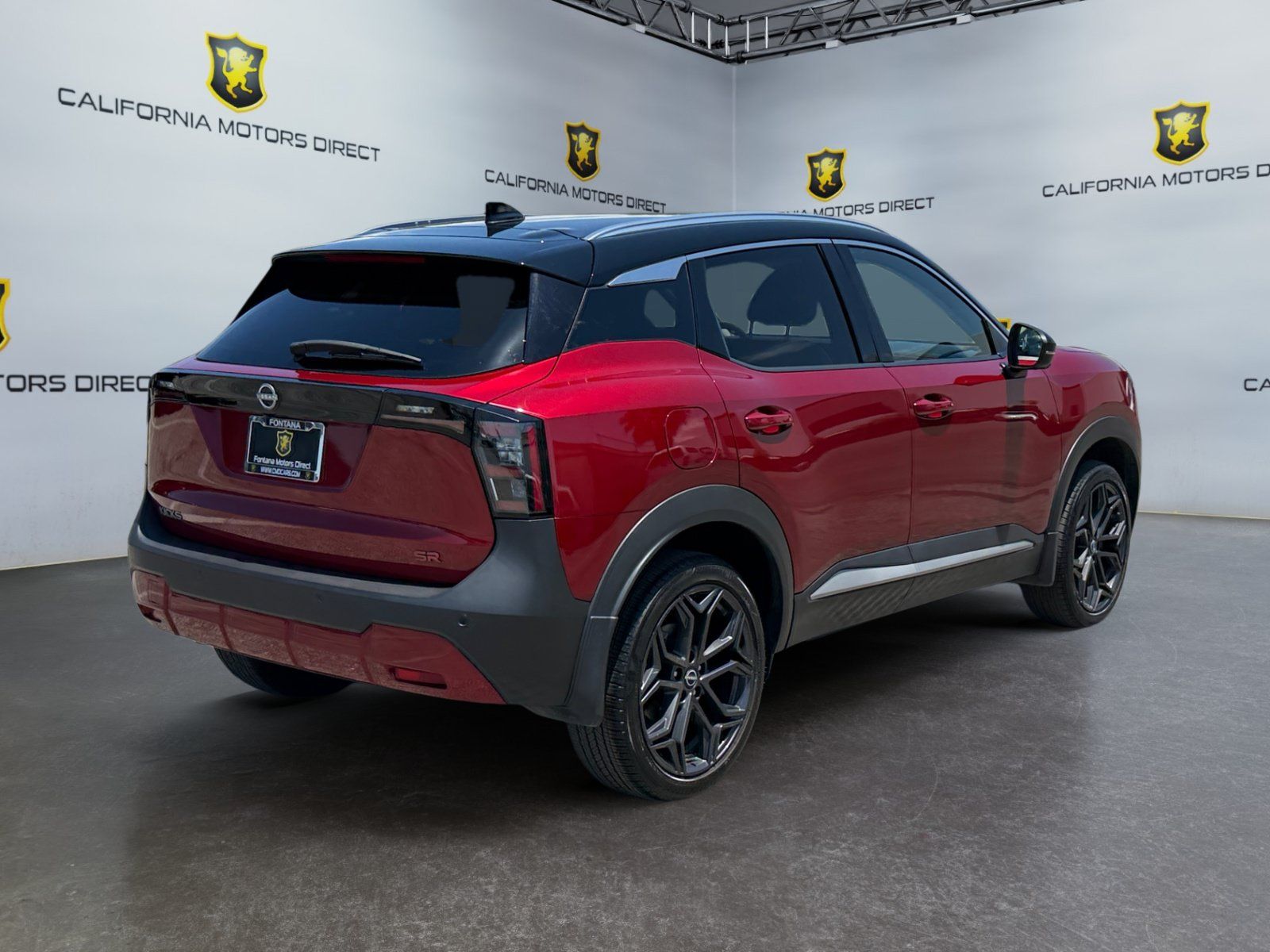 Used 2025 Nissan Kicks SR FWD image 5