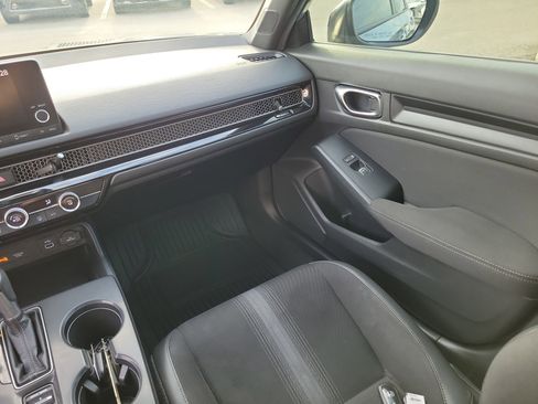 Used 2024 Honda Civic Sport image 17