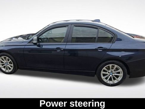 Used 2016 BMW 320i Sedan image 6