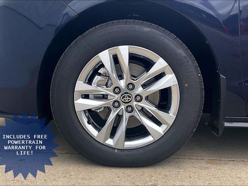 New 2026 Toyota Sienna Limited AWD/4WD image 15
