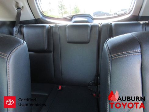 Certified 2018 Toyota Highlander XLE image 26