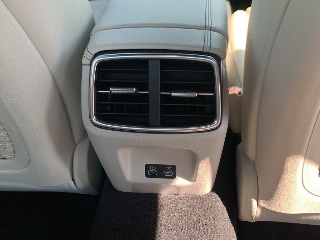 Certified 2026 Genesis G70 2.5T RWD image 37