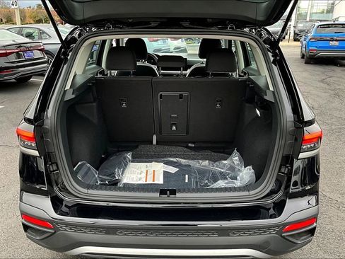 New 2026 Volkswagen Taos S image 25