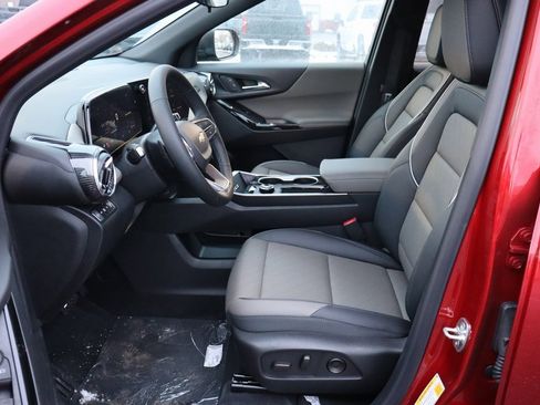 New 2026 Chevrolet Equinox LT w/ Convenience Package II image 3