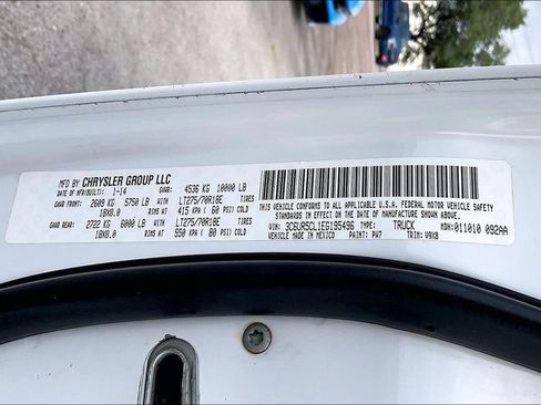 Used 2014 RAM 2500 Tradesman w/ Chrome Appearance Group image 15