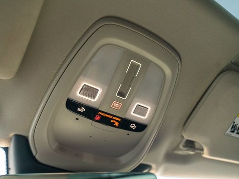 Used 2024 Volvo XC90 T8 Plus w/ Protection Package Premier image 20