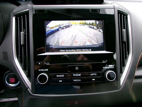 Used 2021 Subaru Crosstrek 2.0i Premium w/ Moonroof Package image 17