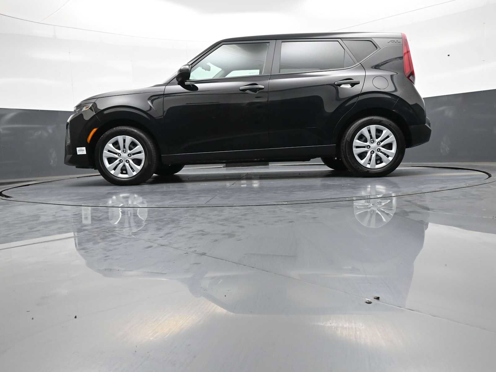 Used 2022 Kia Soul LX FWD image 31