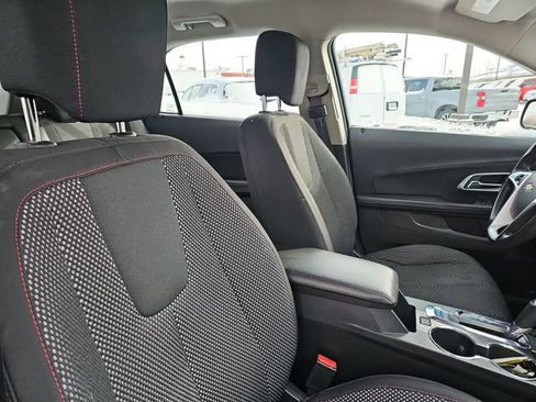 Used 2017 Chevrolet Equinox LS image 24