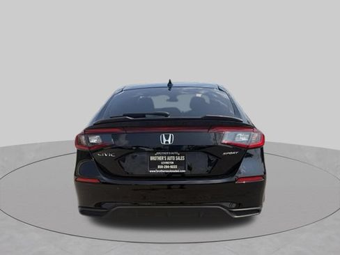 Used 2025 Honda Civic Sport image 5