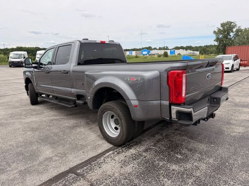 Used 2025 Ford F350 XLT AWD/4WD image 4