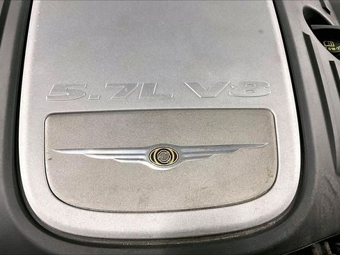 Used 2005 Chrysler 300 C w/ Navigation & Sound Group II RWD image 31