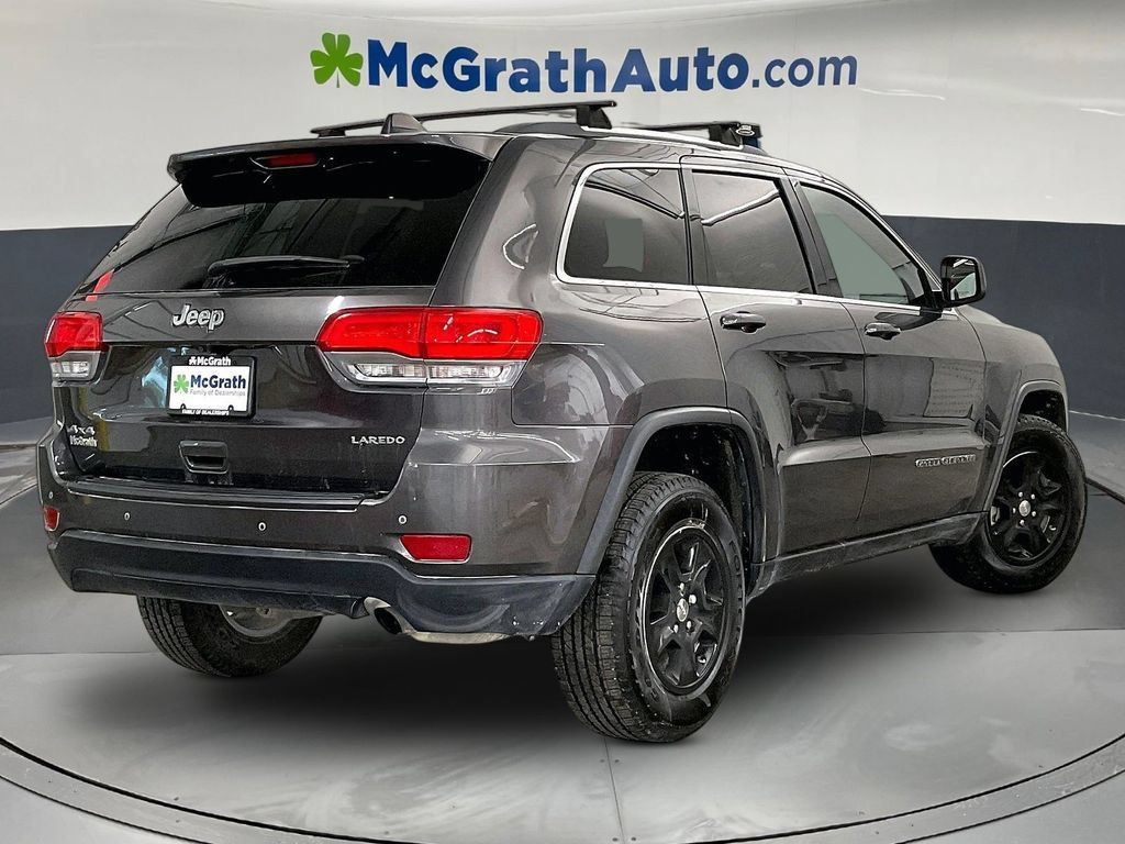 Used 2017 Jeep Grand Cherokee Laredo w/ Quick Order Package 23E AWD/4WD image 16