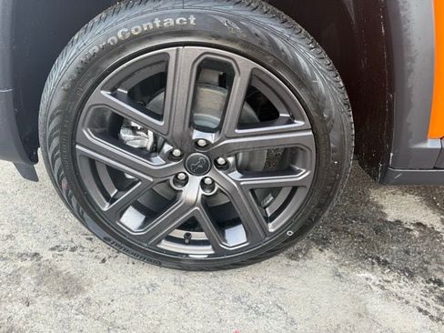 New 2026 Jeep Compass Latitude AWD/4WD image 8