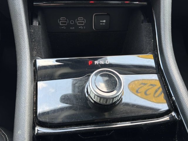 Used 2022 Jeep Grand Cherokee L Limited RWD image 32