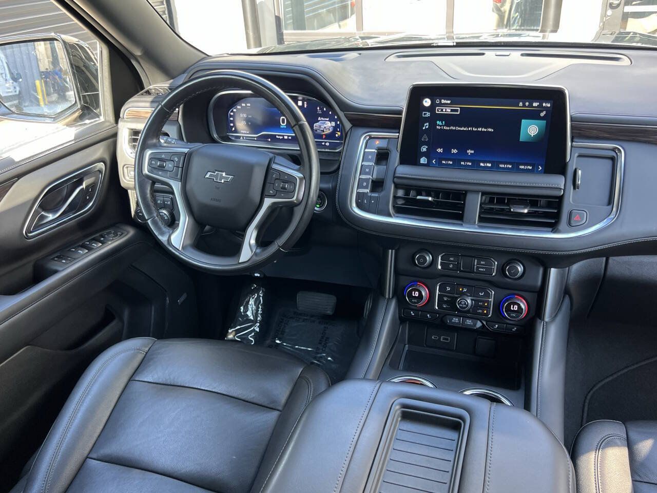 Used 2022 Chevrolet Suburban Z71 AWD/4WD image 22