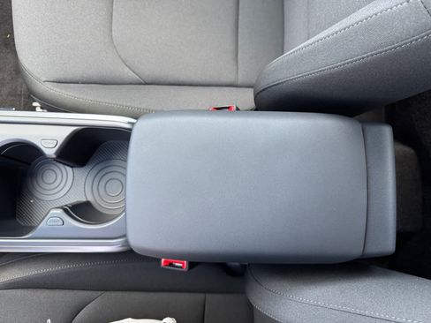 New 2026 Kia K4 FWD image 17