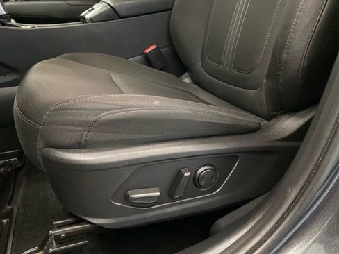 Used 2023 Hyundai Tucson SEL w/ Winter Package image 16