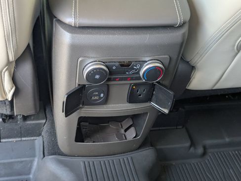 Certified 2021 Ford Explorer Platinum w/ Equipment Group 601A AWD/4WD image 32