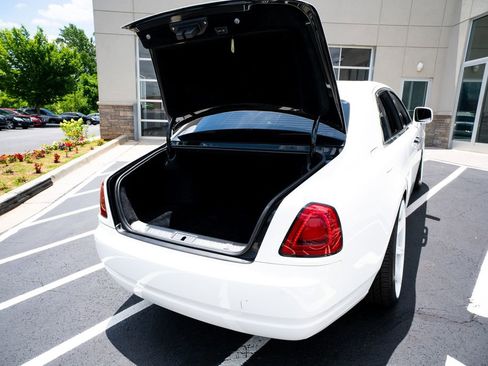 Used 2010 Rolls-Royce Ghost RWD image 53