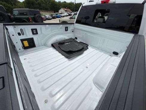 Used 2025 Ford F150 Lightning Lariat AWD/4WD image 12