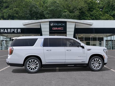 New 2026 GMC Yukon XL Denali w/ Sun & Power Step Package image 5