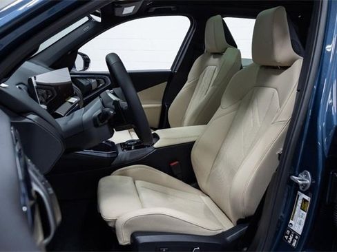 New 2026 BMW X3 xDrive30 w/ Convenience Package image 24