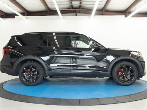 Used 2023 Ford Explorer ST w/ Equipment Group 401A AWD/4WD image 33