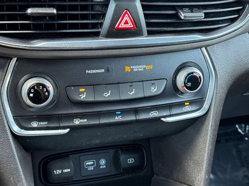 Used 2019 Hyundai Santa Fe SE AWD/4WD image 18