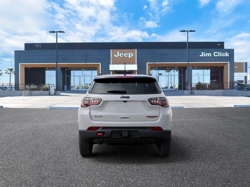 New 2026 Jeep Compass Trailhawk w/ Trailer Tow Group AWD/4WD image 7