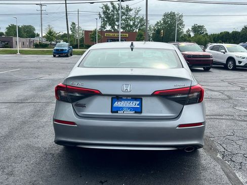 Used 2022 Honda Civic Sport image 6