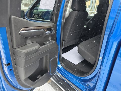 Used 2023 Chevrolet Silverado 1500 LT w/ Z71 Off-Road Package image 21