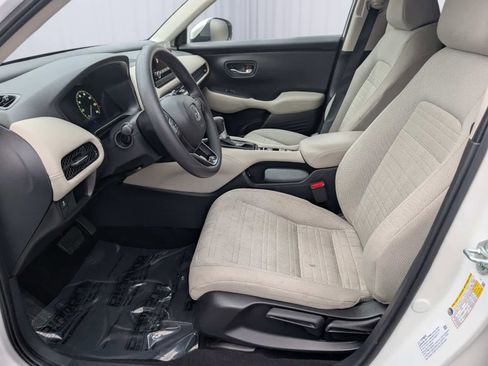Certified 2025 Honda HR-V LX image 12