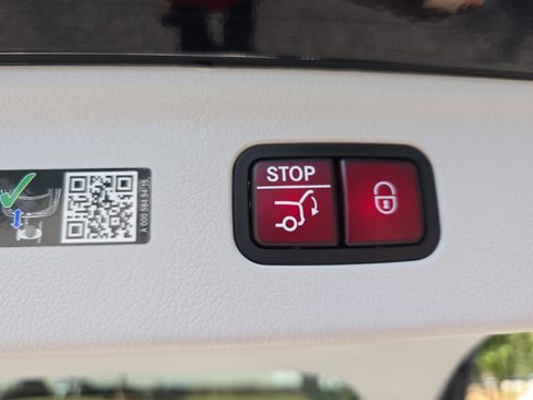 New 2026 Mercedes-Benz EQE 320 4MATIC SUV image 13