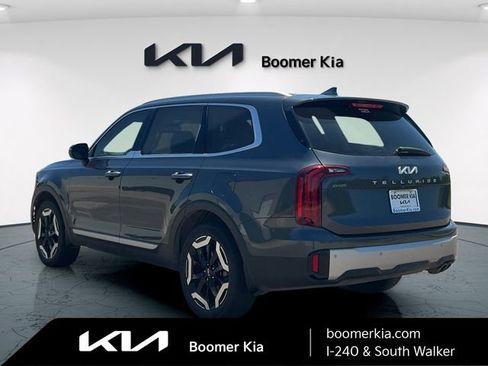 Used 2024 Kia Telluride S w/ S Sunroof Package FWD image 7