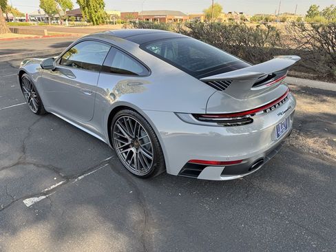 Used 2024 Porsche 911 Carrera 4S w/ Premium Package AWD/4WD image 17