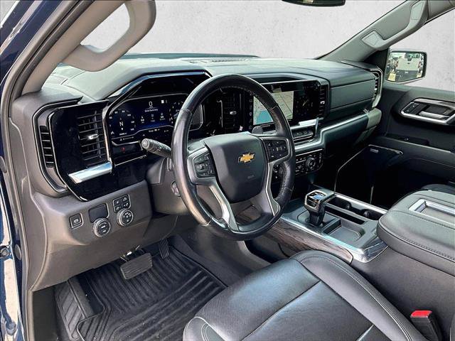 Used 2022 Chevrolet Silverado 1500 LTZ RWD image 14