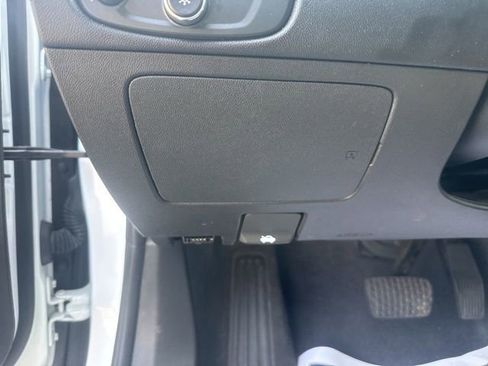 Used 2024 Chevrolet Malibu LT image 19