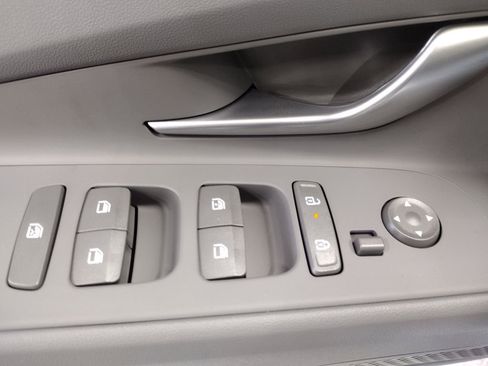 New 2026 Hyundai Elantra SEL Sport FWD image 16