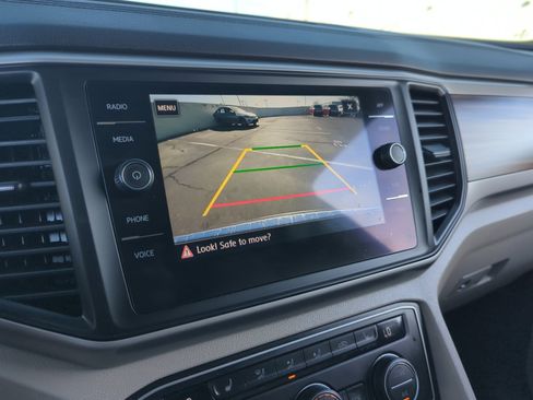 Used 2021 Volkswagen Atlas SE image 28